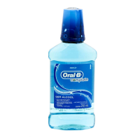 imagem de ENXAGUANTE BUCAL ORAL B COMPLETE MENTA 250ML